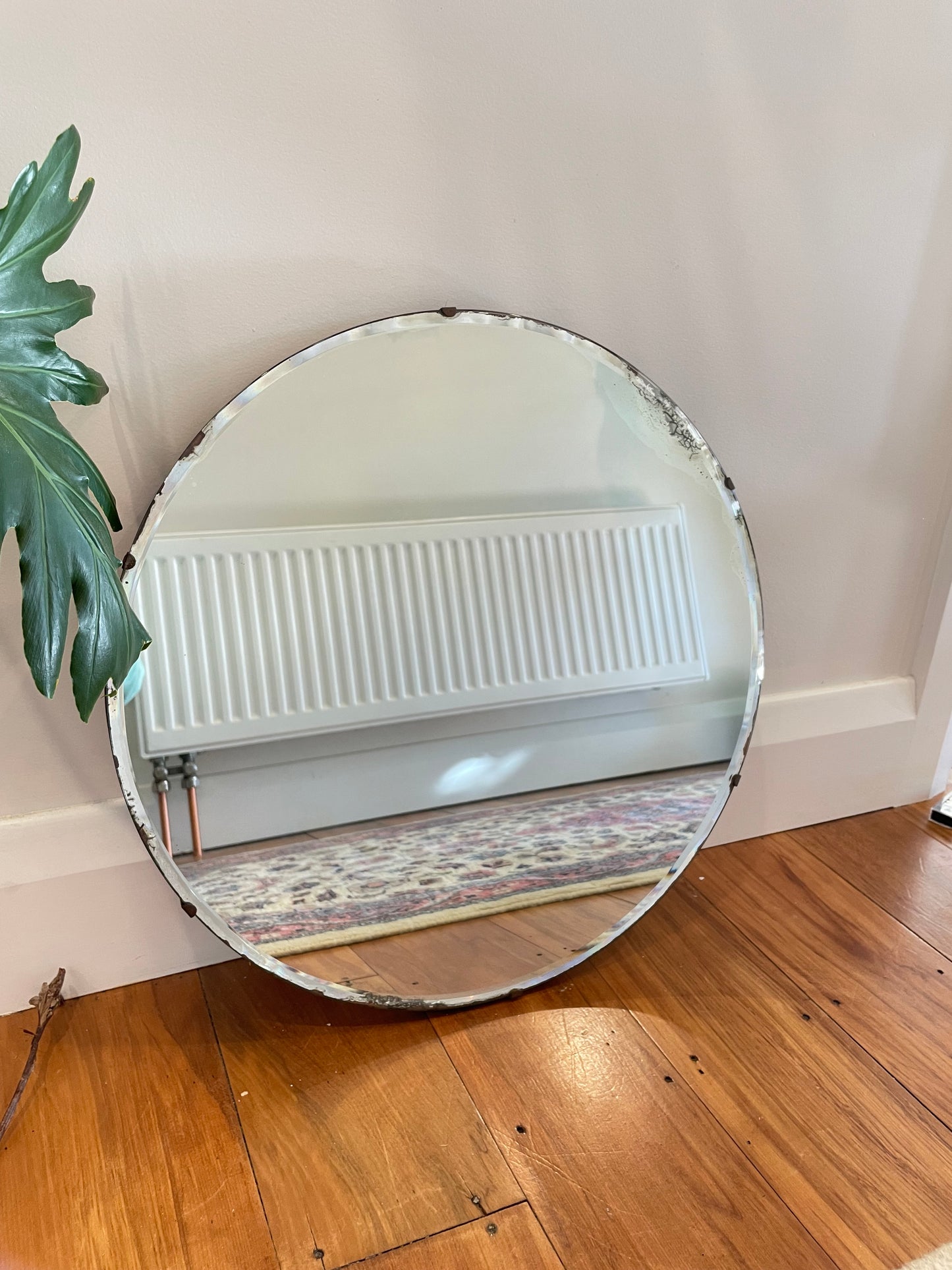 18 inch round antoque mirror with beveled edges