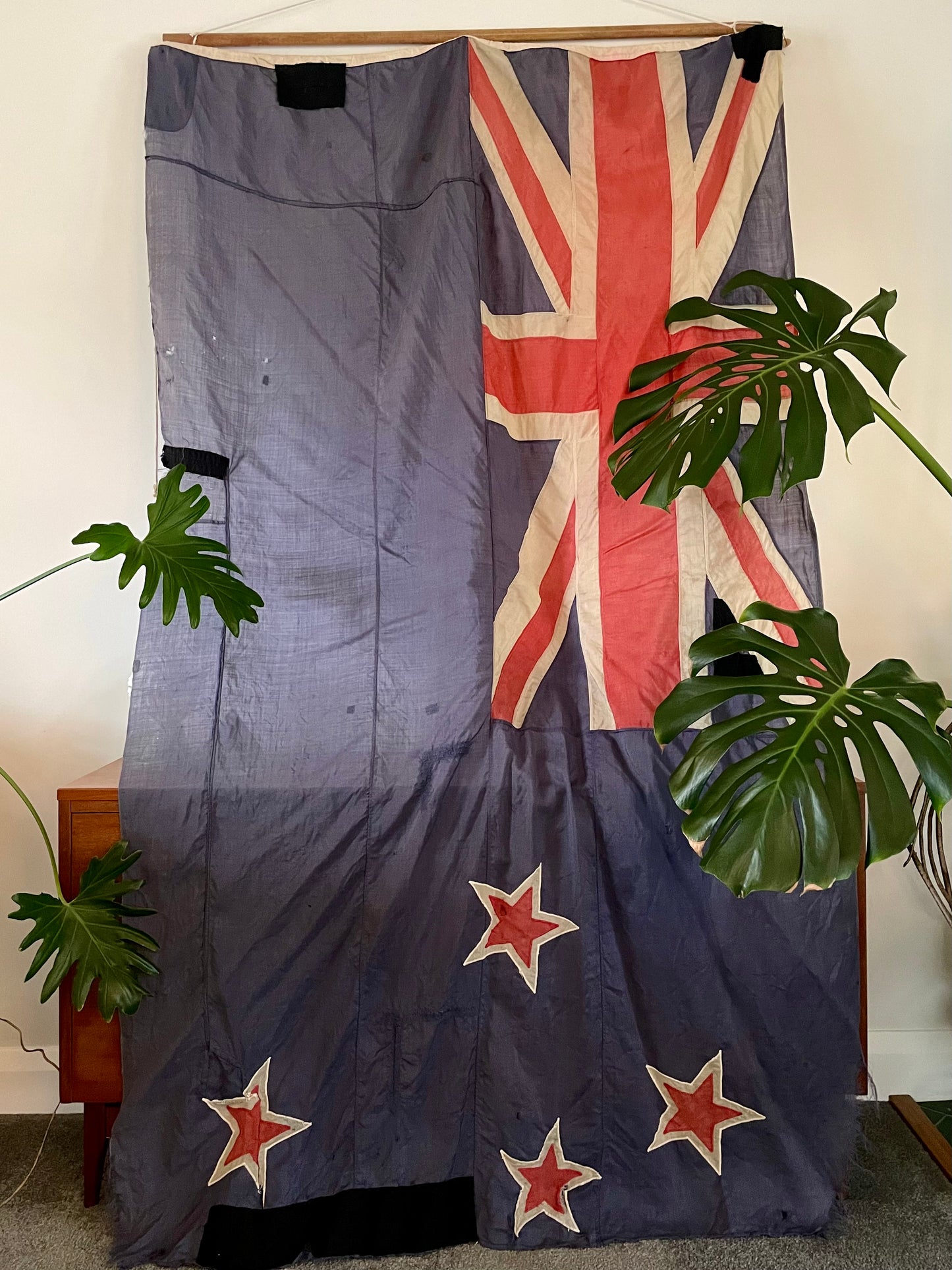 XL Antique flag of NZ flag - vintage Aotearoa New Zealand patched flag