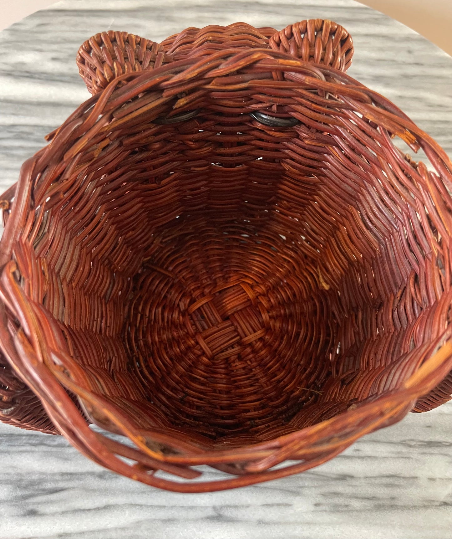 Vintage frog basket - woven basket shaped like a frogy