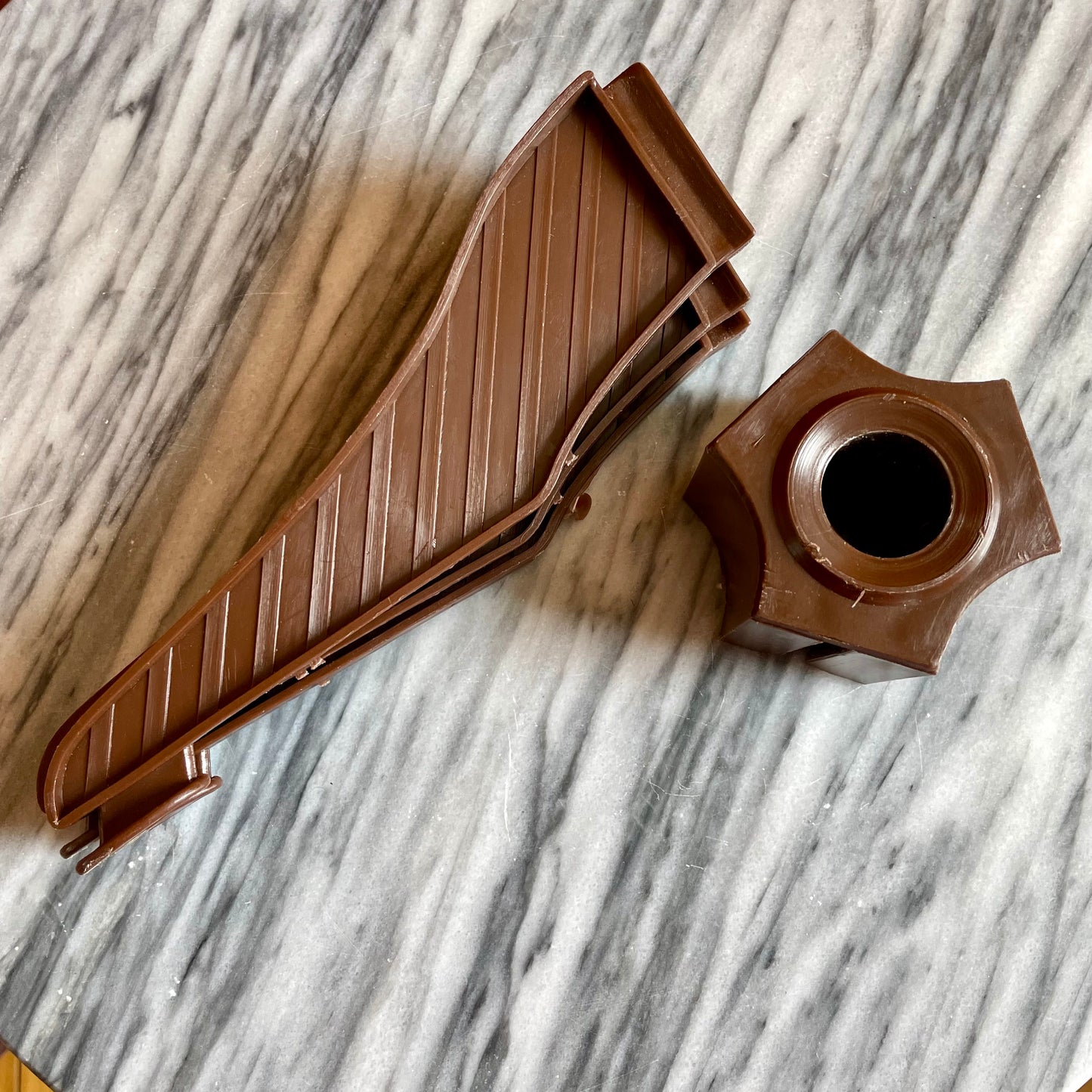 1970’s Christmas Tree Stand / brown plastic collapsible Xmas tree stand