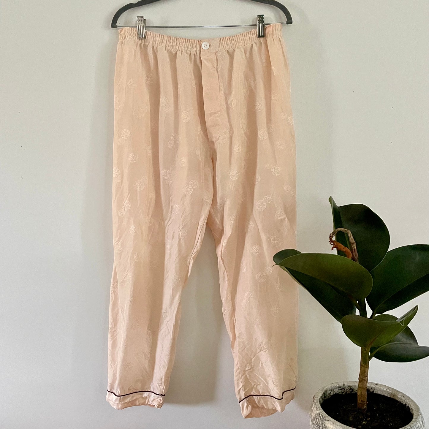 XL vintage pink silk Chinese pajama set