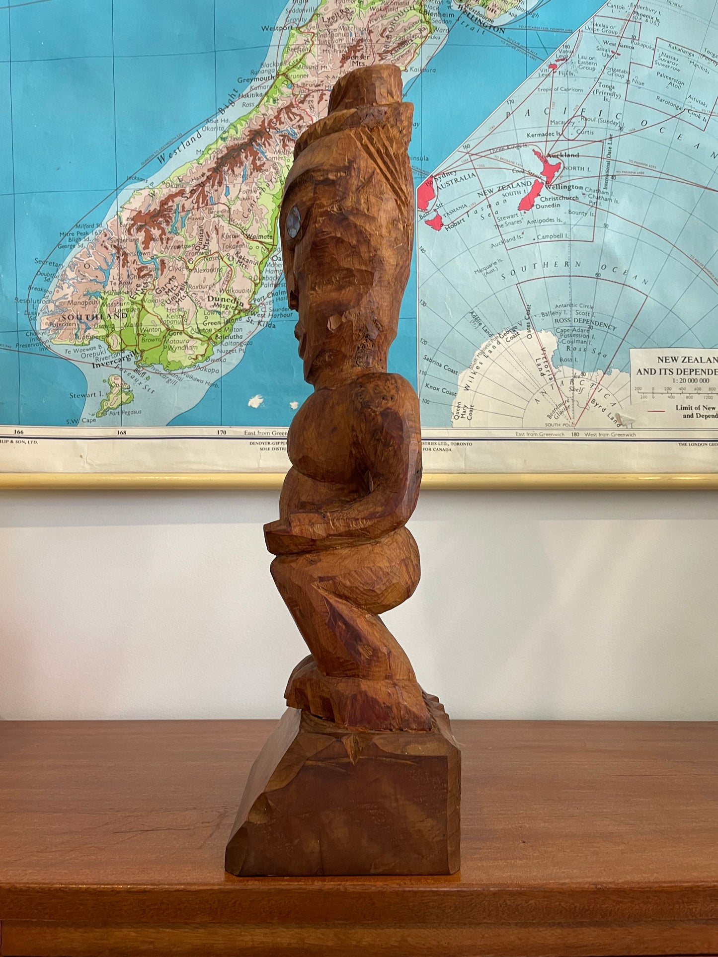 Vintage hand carved Maori Tiki statue - wooden Tekoteko from Aotearoa New Zealand