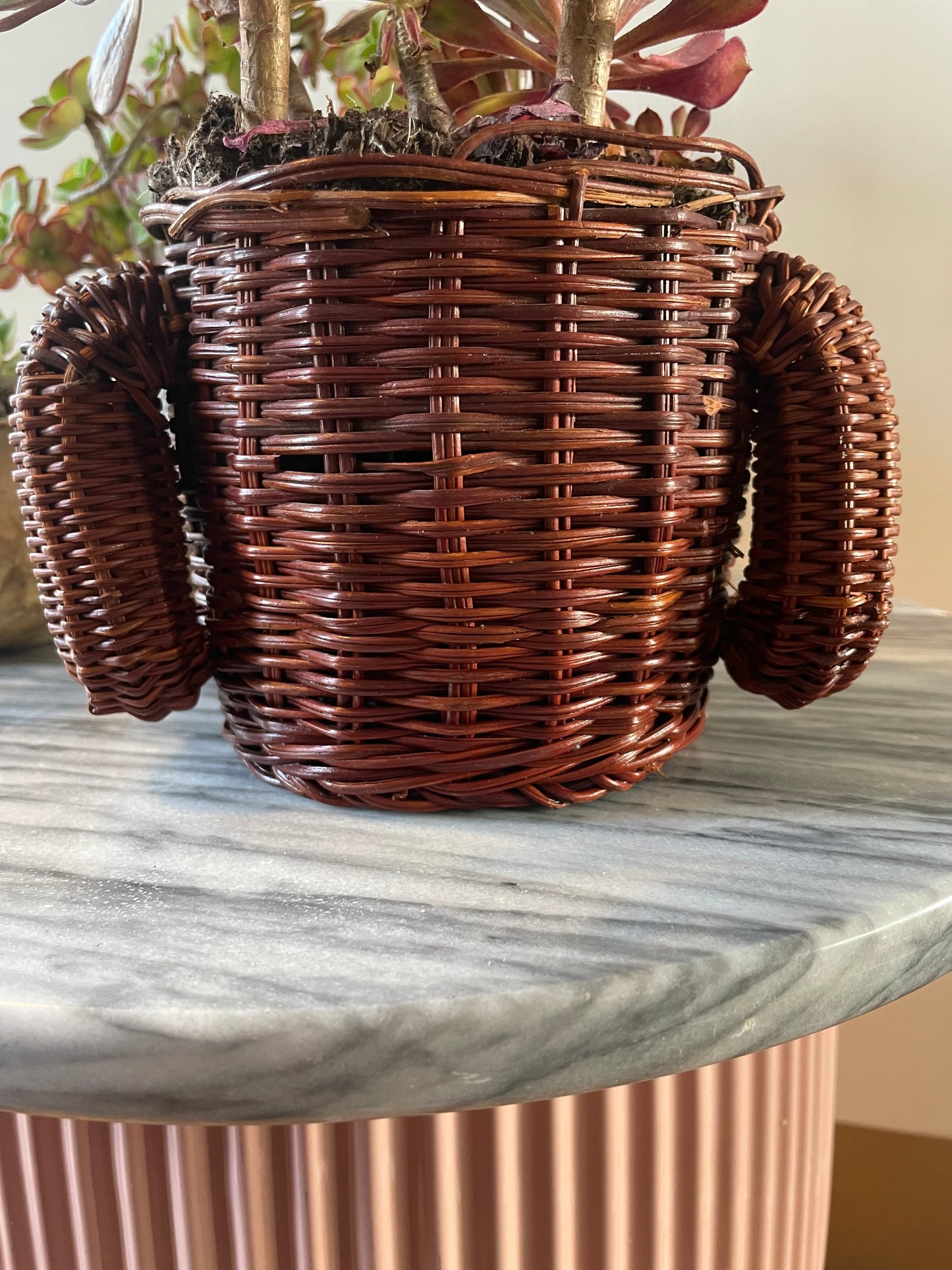 Vintage frog basket - woven basket shaped like a frogy