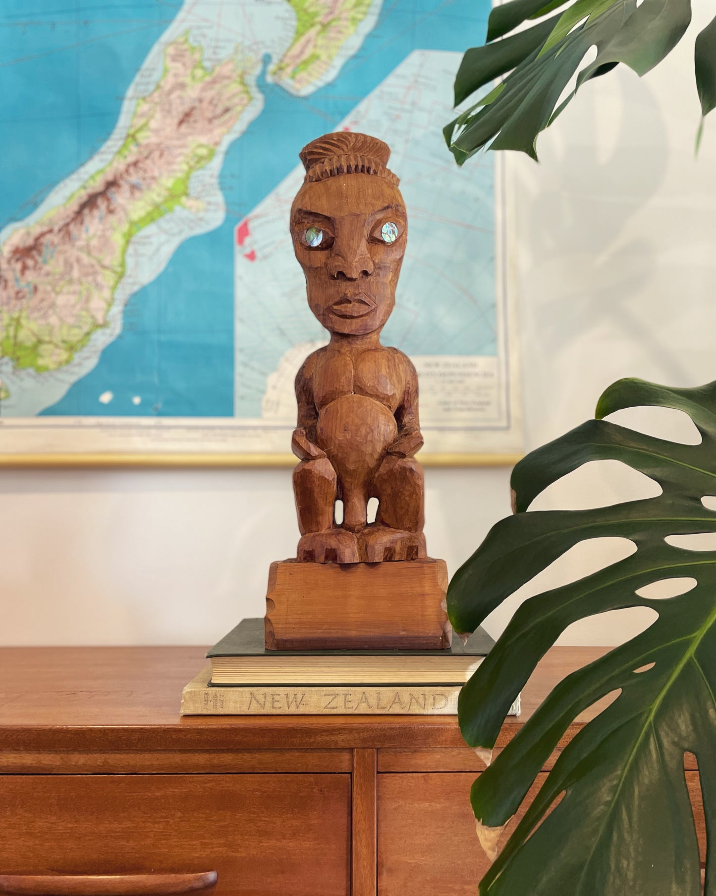 Vintage hand carved Maori Tiki statue - wooden Tekoteko from Aotearoa New Zealand