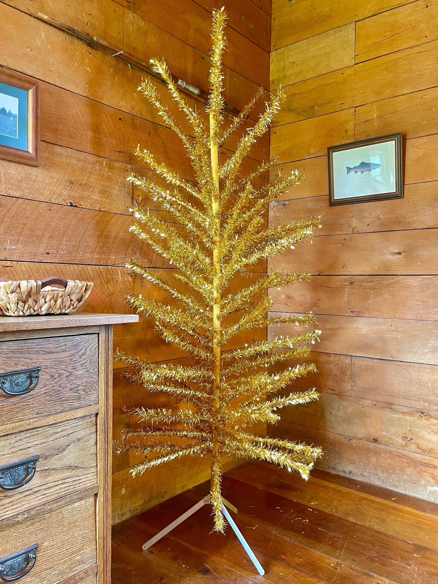 Rare 6’ Gold midcentury modern Christmas Tree - golden stainless tinsel Xmas tree