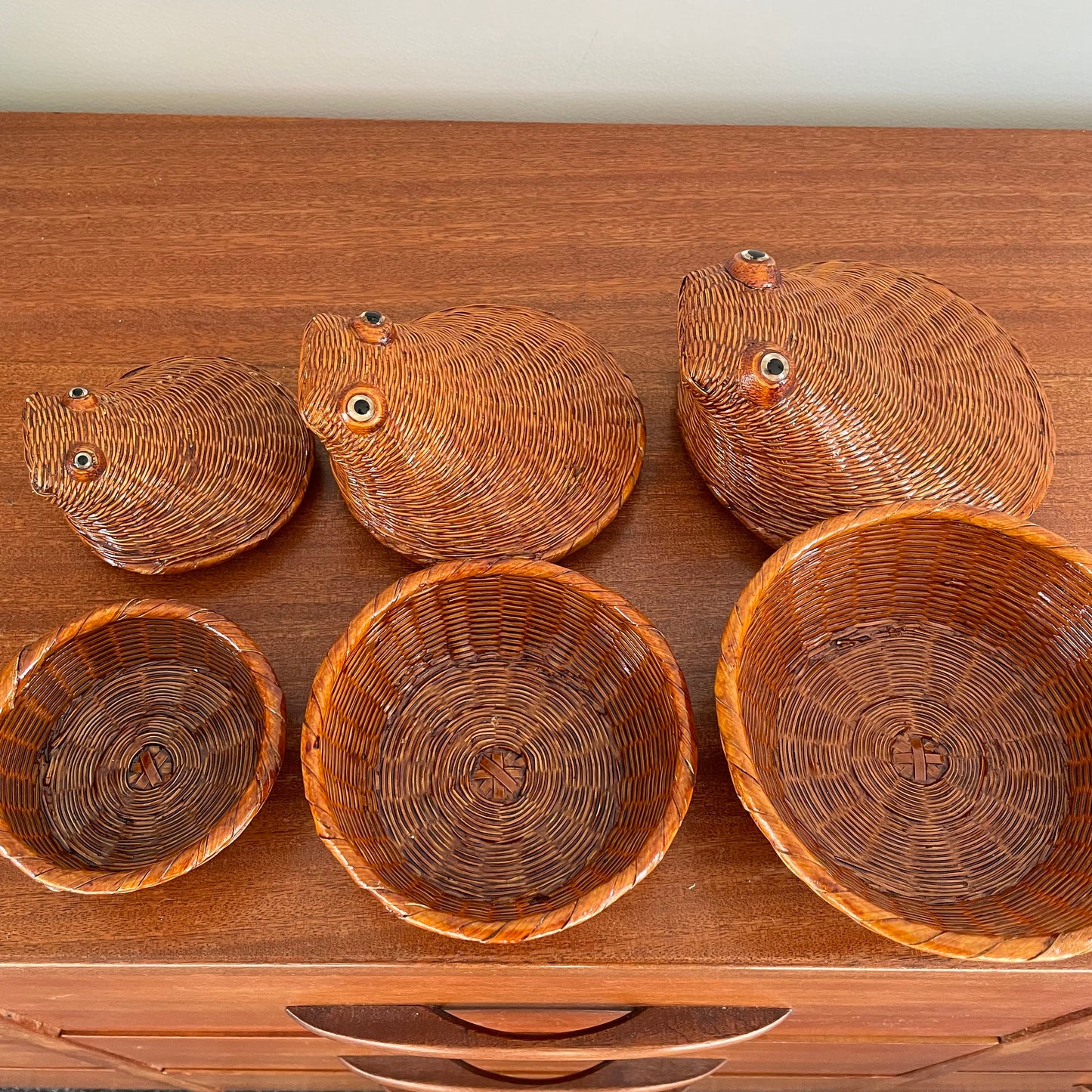Kitchy nesting frog baskets - Chinese stacking baskets