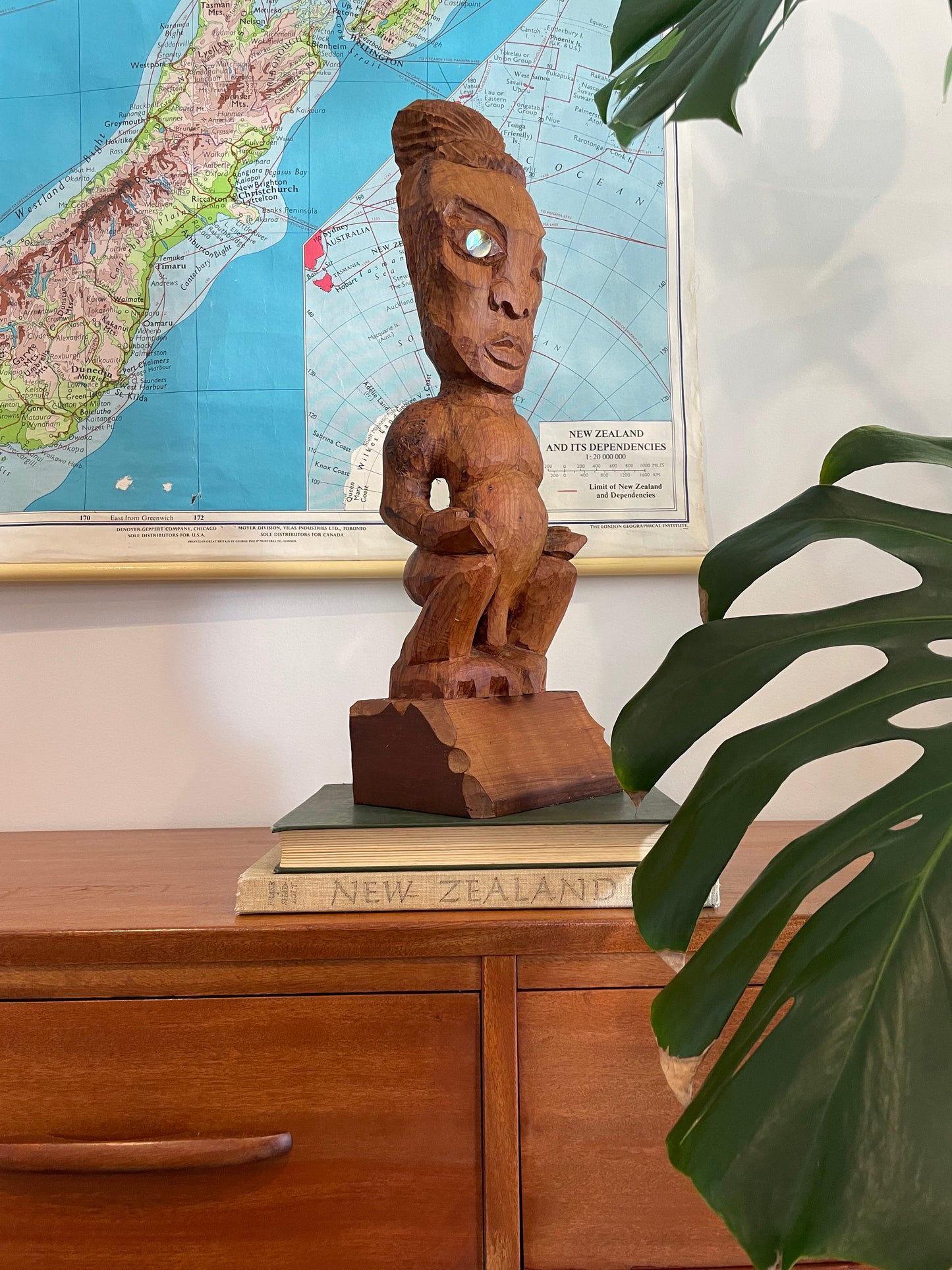 Vintage hand carved Maori Tiki statue - wooden Tekoteko from Aotearoa New Zealand
