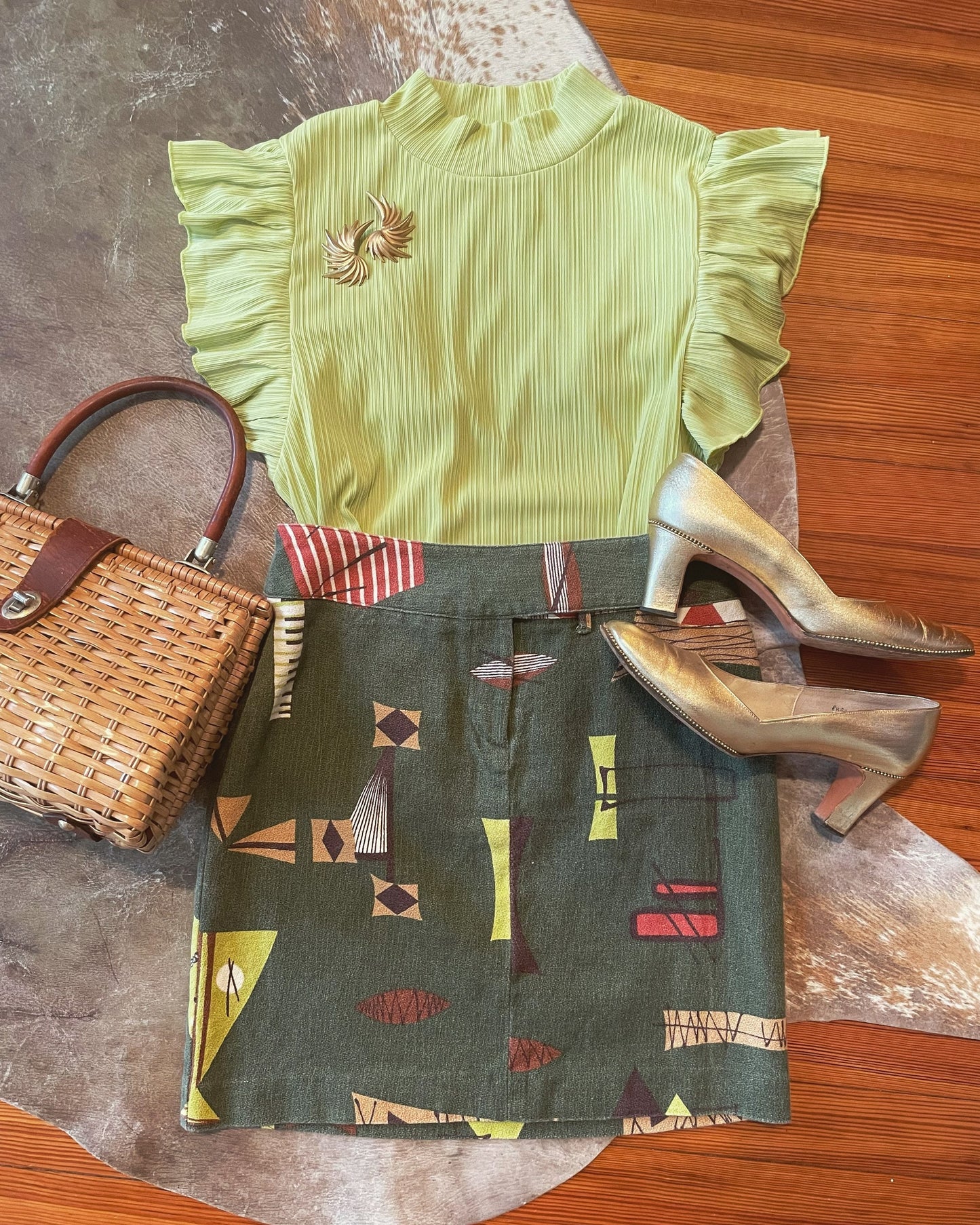 Amazing Y2K-does-1960s mini skirt - F-10