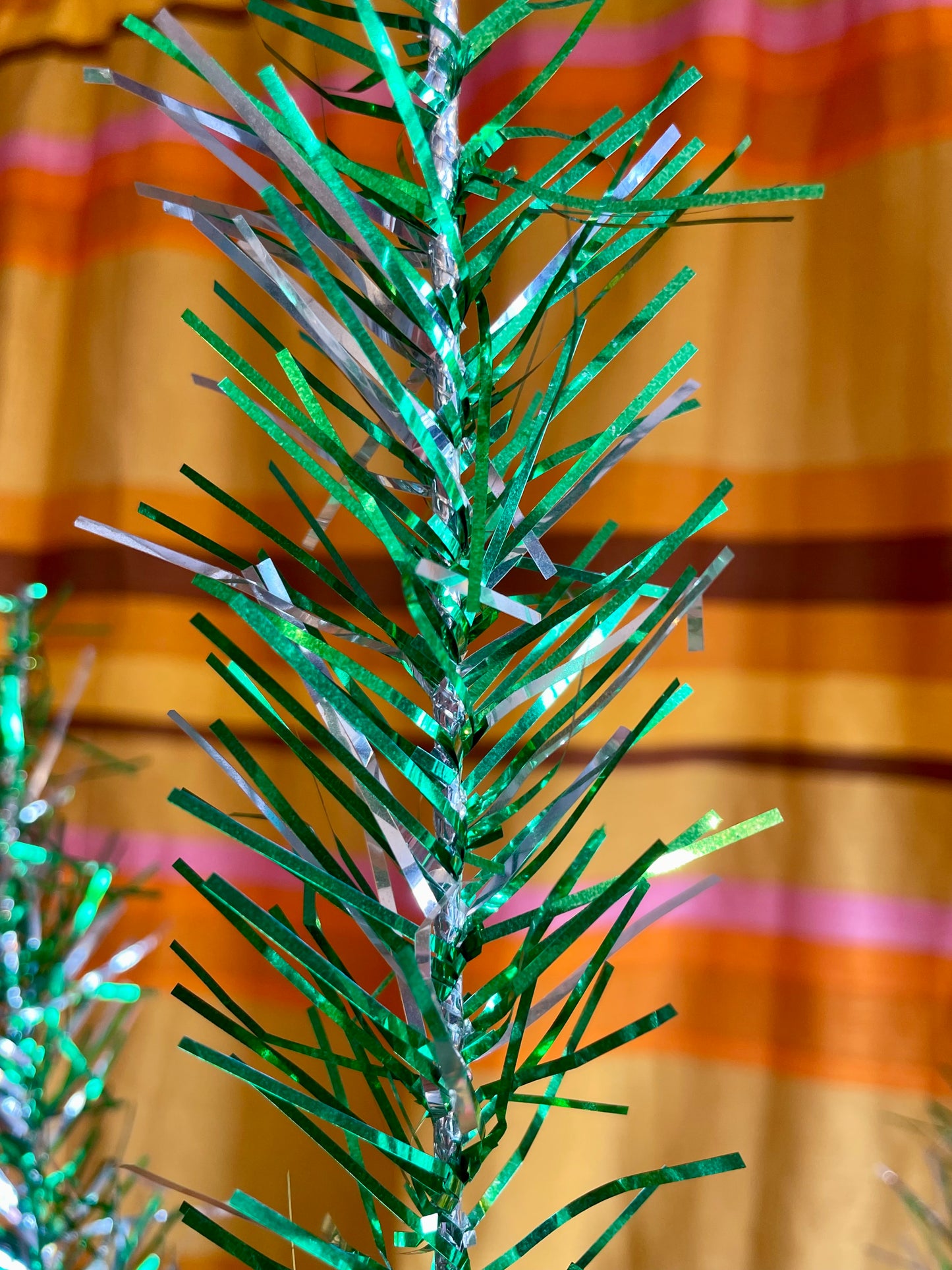 Merry & Bright - Sparkly green and silver vintage Christmas tree - 5 foot midcentury modern aluminum Xmas tree