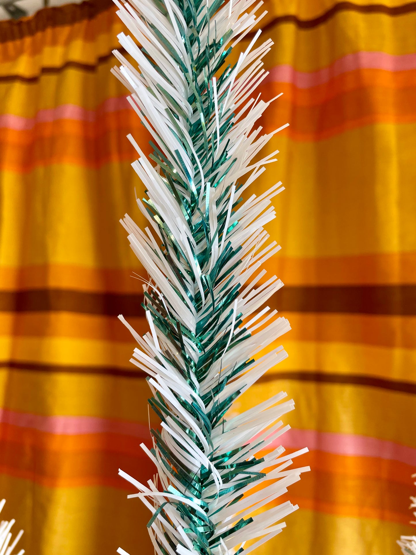 Merry & Bright - Sparkly green and silver vintage Christmas tree - 5 foot midcentury modern aluminum Xmas tree