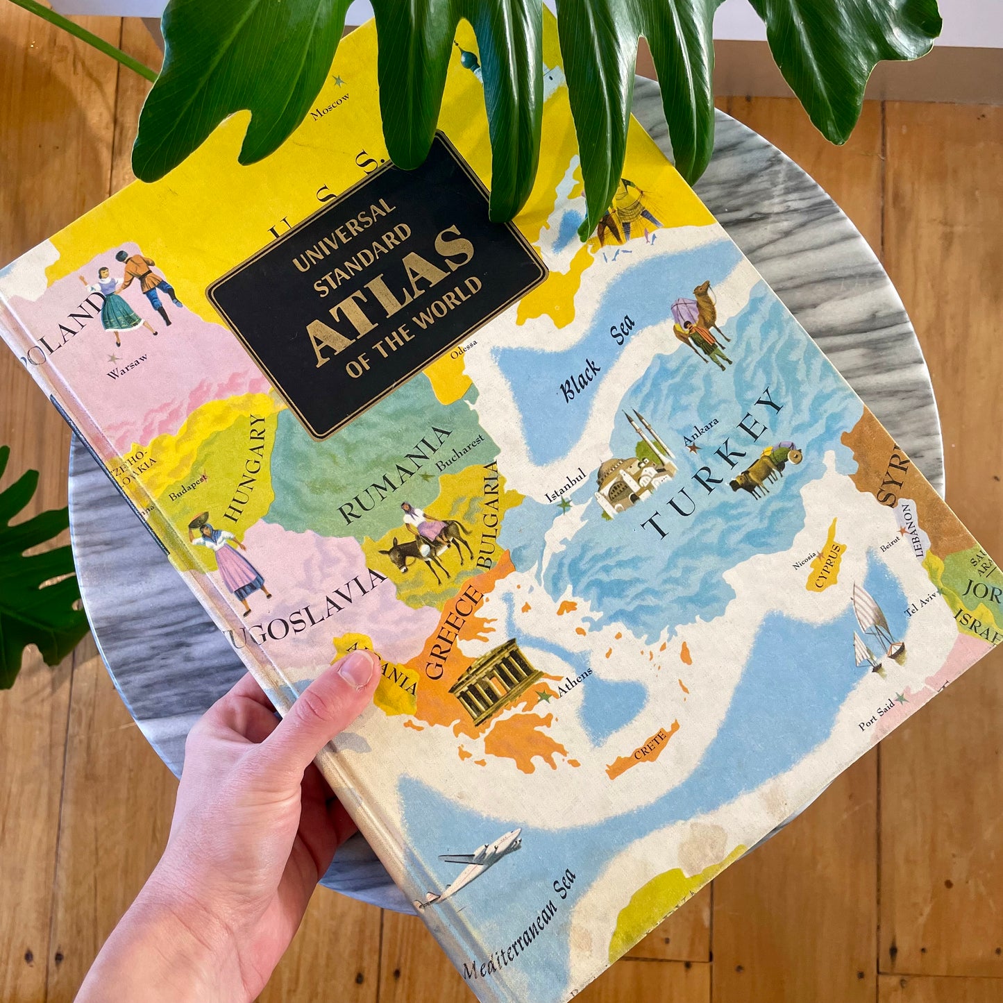 Large, colorful 1962 World Atlas / coffee table book