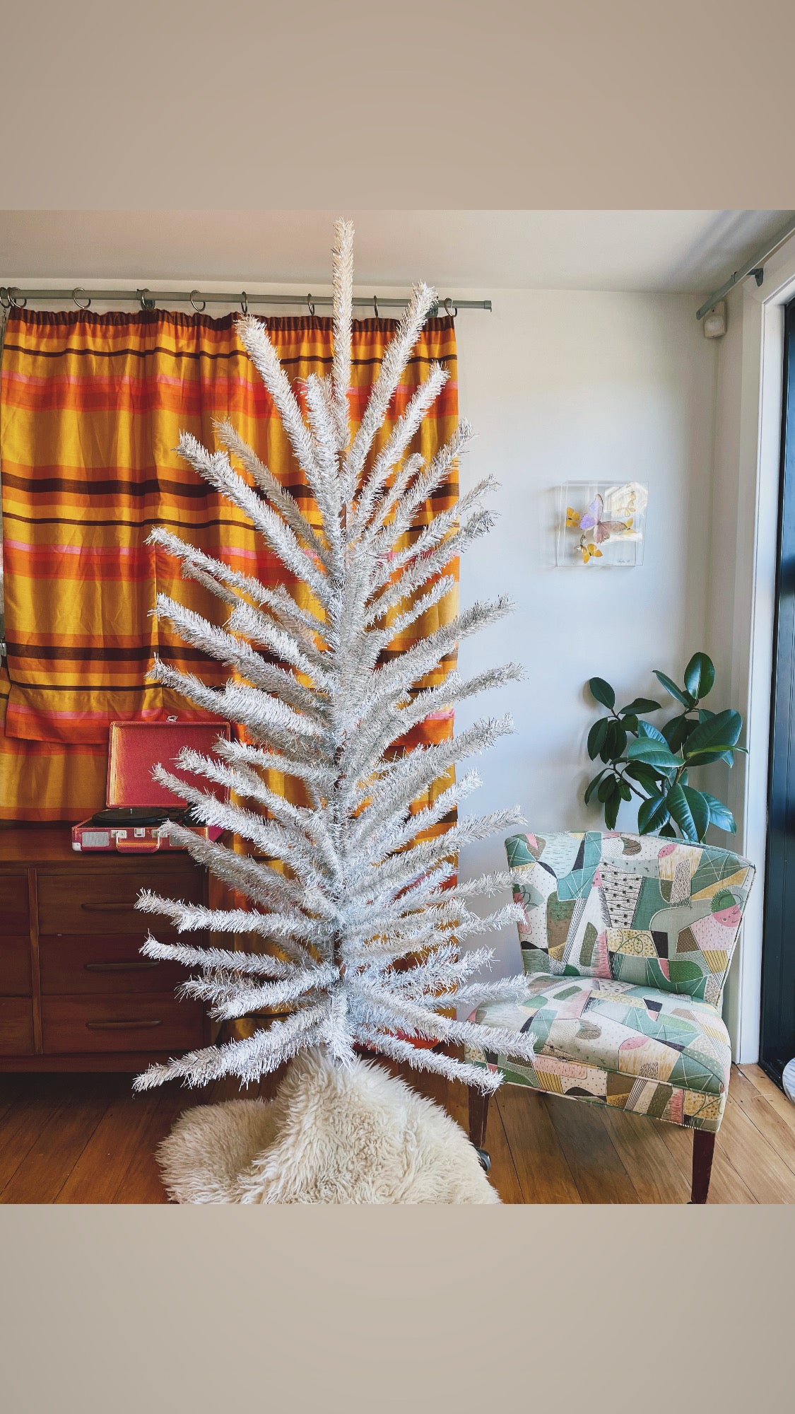 New Zealand Sheepskin tree skirt