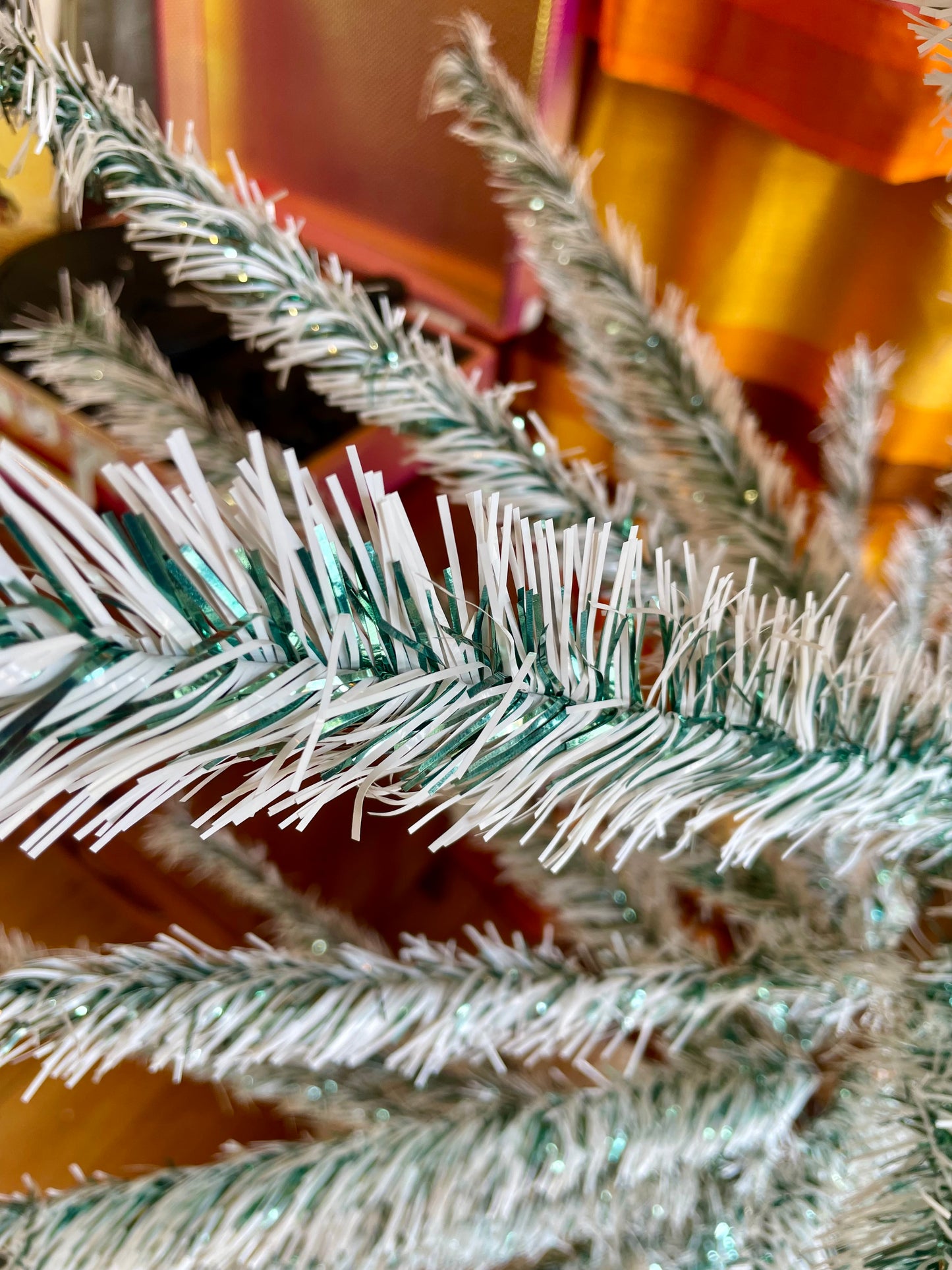 Merry & Bright - Sparkly green and silver vintage Christmas tree - 5 foot midcentury modern aluminum Xmas tree