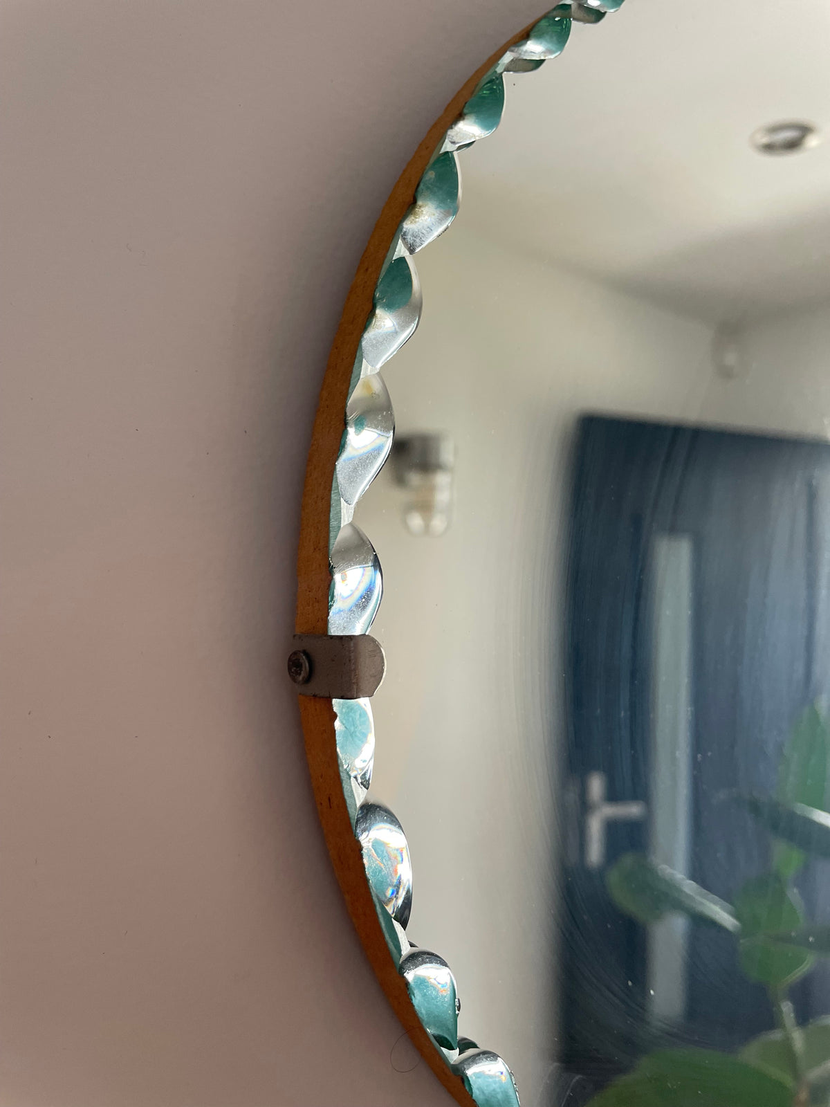 Upsy-Daisy Mirror - retro oval mirror with scalloped bevels and etched floral design