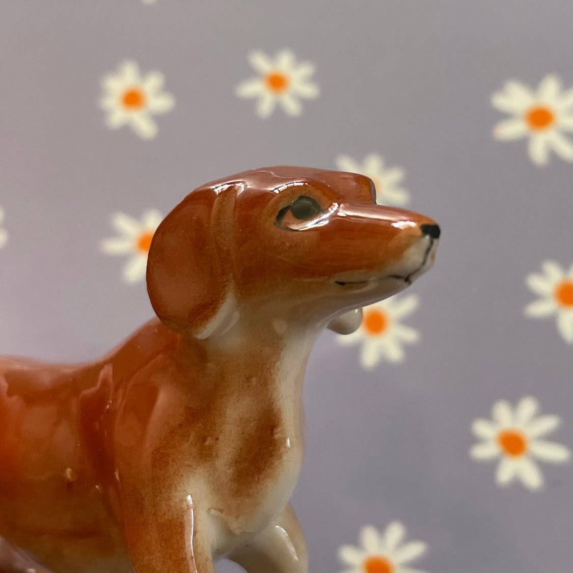 Tiny little vintage Dashund sausage dog figurine