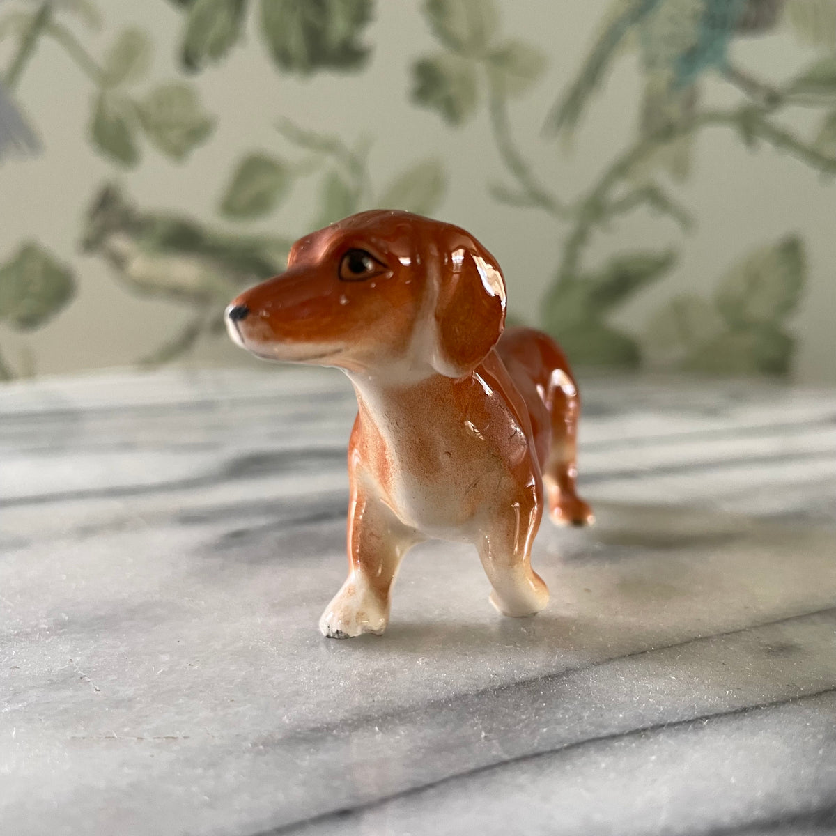 Tiny little vintage Dashund sausage dog figurine
