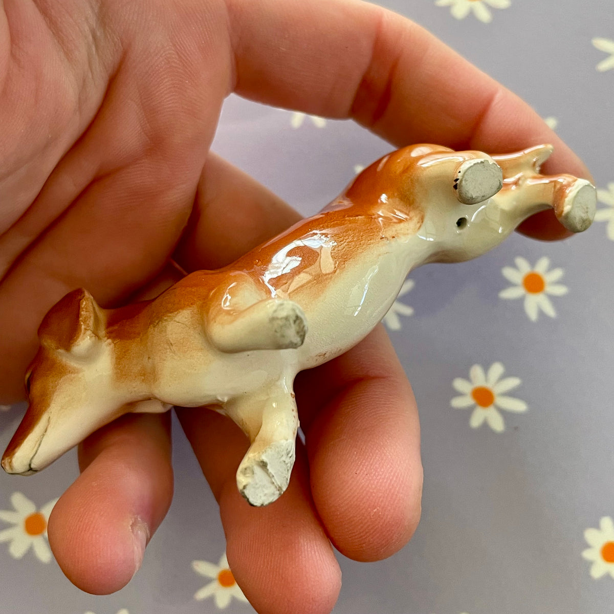 Tiny little vintage Dashund sausage dog figurine
