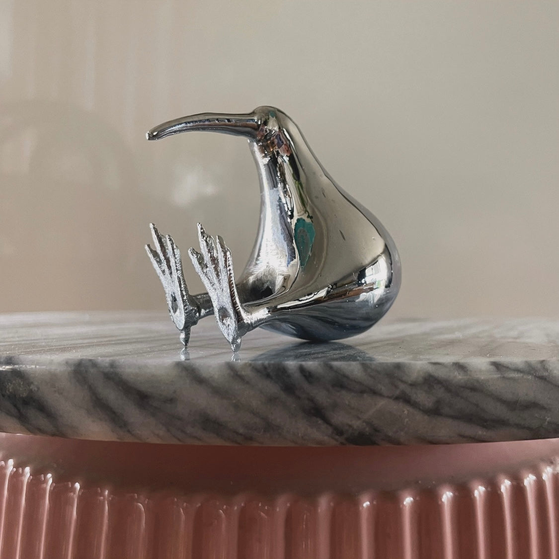 Vintage silver kiwi bird - New Zealand metal kiwi figurine / paperweight statue