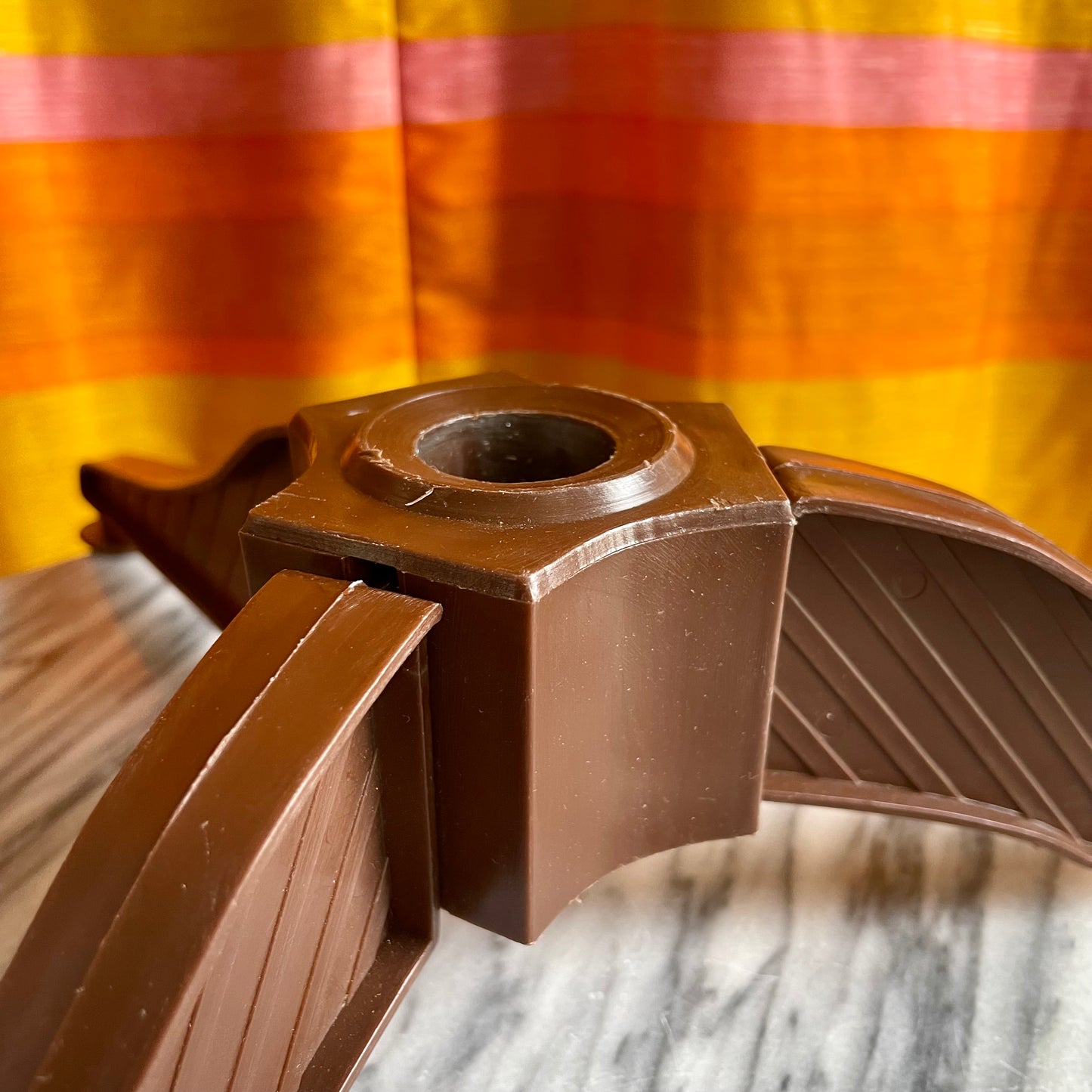 1970’s Christmas Tree Stand / brown plastic collapsible Xmas tree stand