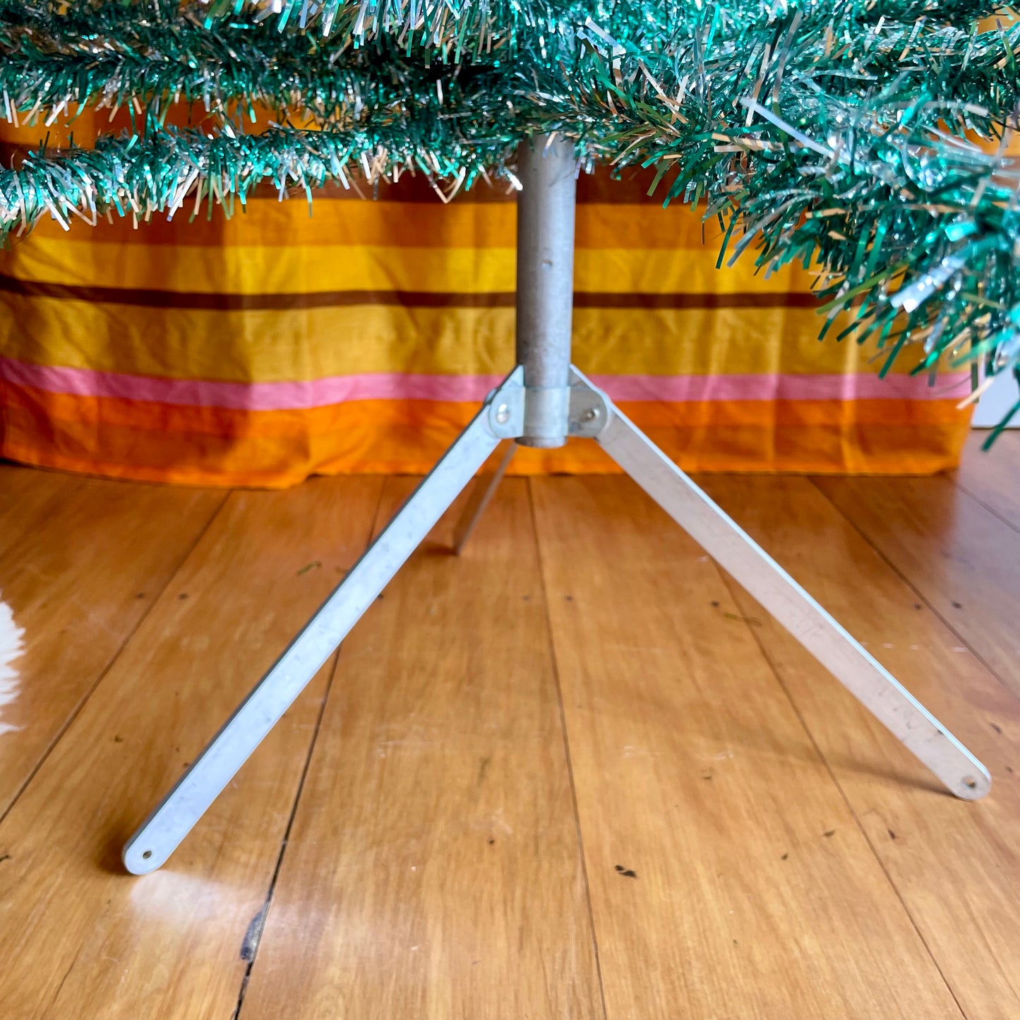 Sparkly silver and green vintage Christmas tree - 6 foot midcentury modern aluminum Xmas tree