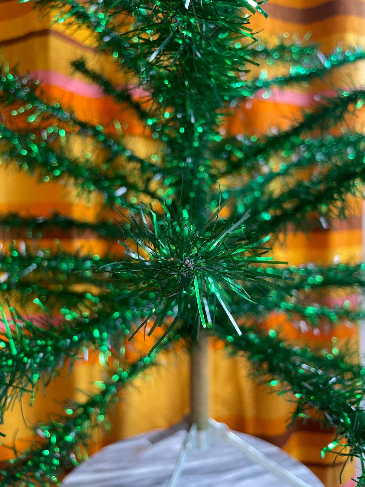 Evergreen tree - Sparkly green vintage Christmas tree - 4 foot midcentury modern aluminum Xmas tree