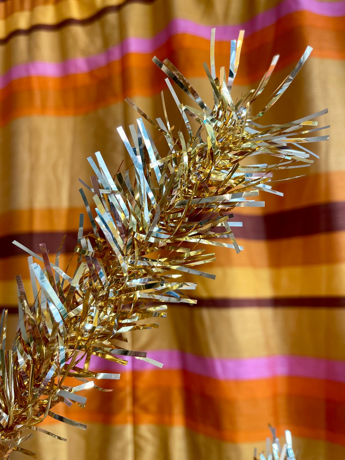 Rare 6’ Gold midcentury modern Christmas Tree - golden stainless tinsel Xmas tree