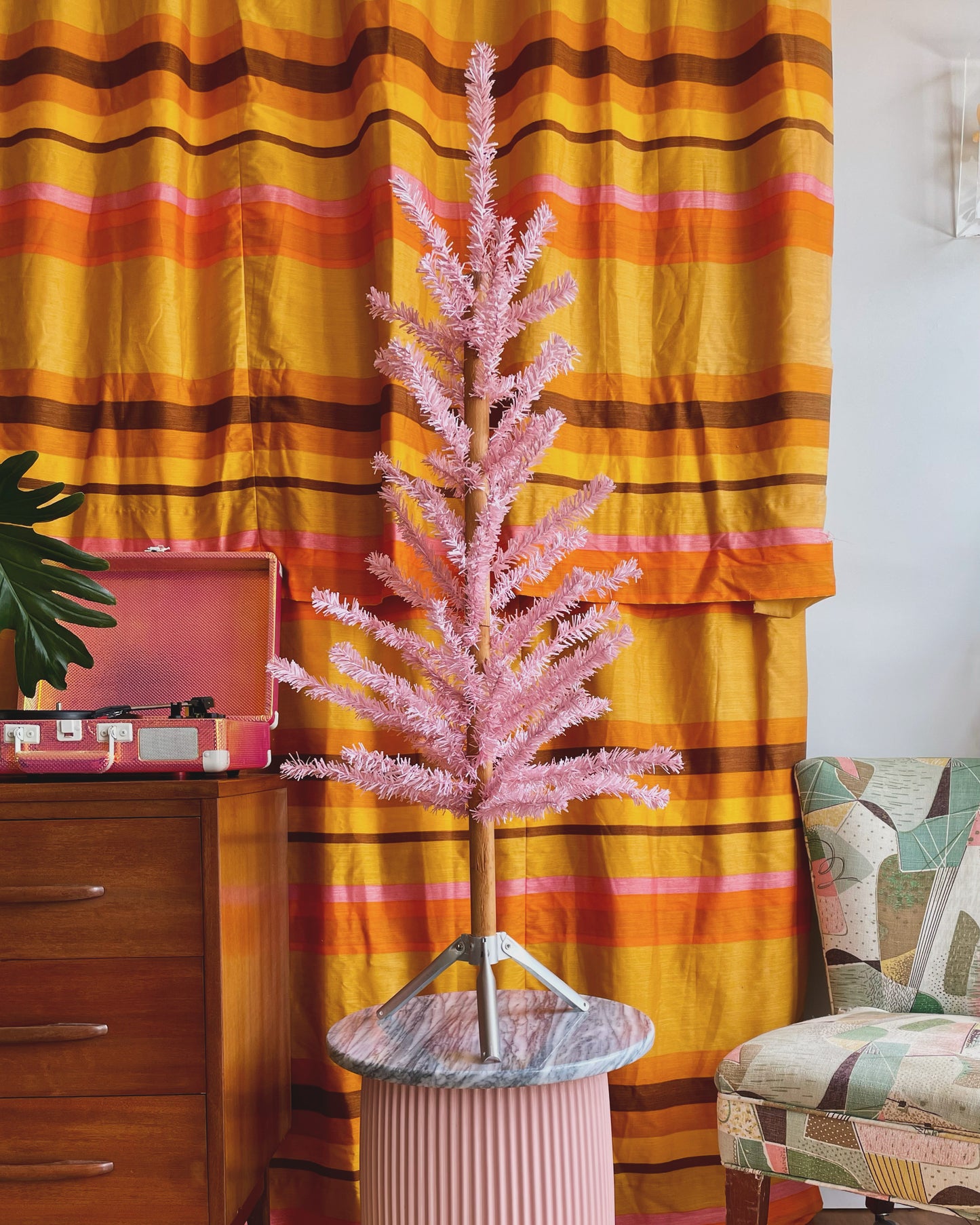 Pink Christmas tree - vintage 1980’s MCM-look Xmas tree