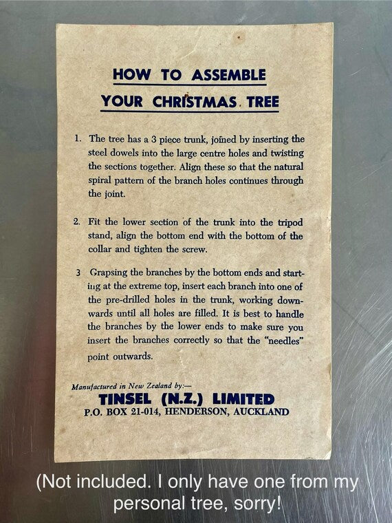 Kelly Green Christmas - Shiny green and silver vintage Christmas tree - 4 foot midcentury modern aluminum Xmas tree