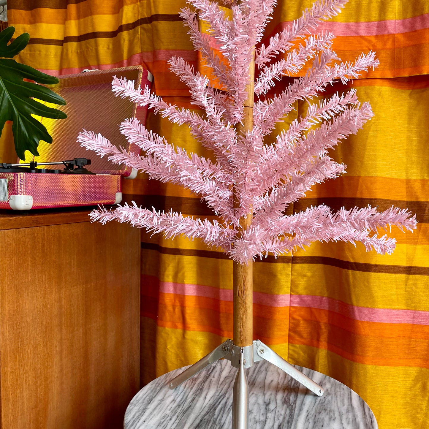 Pink Christmas tree - vintage 1980’s MCM-look Xmas tree