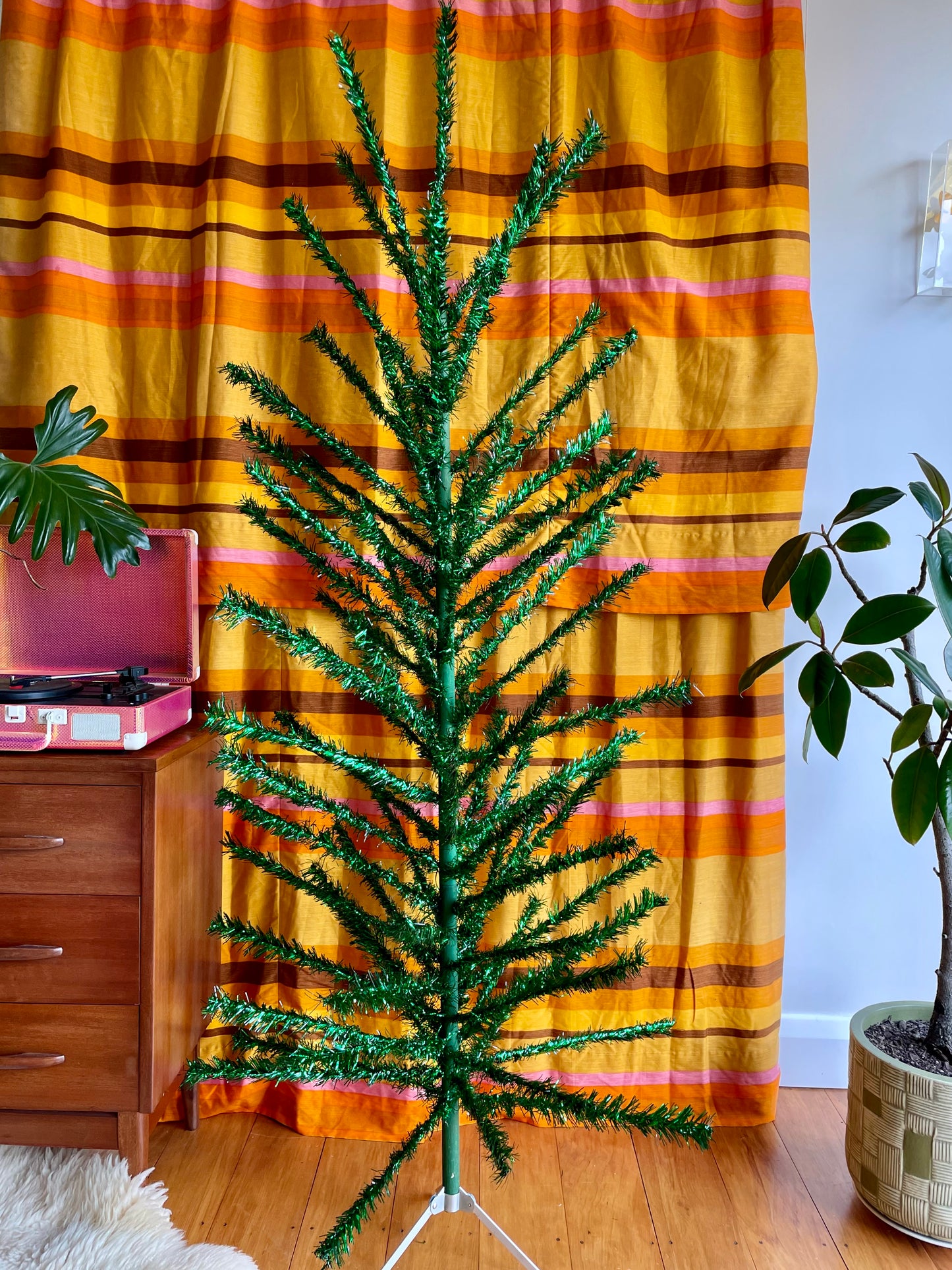 Shiny green vintage Christmas tree - 6 foot midcentury modern aluminum Xmas tree