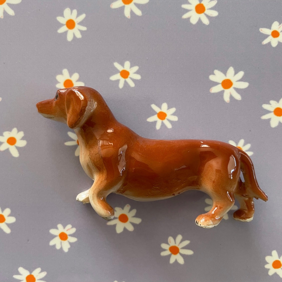 Tiny little vintage Dashund sausage dog figurine