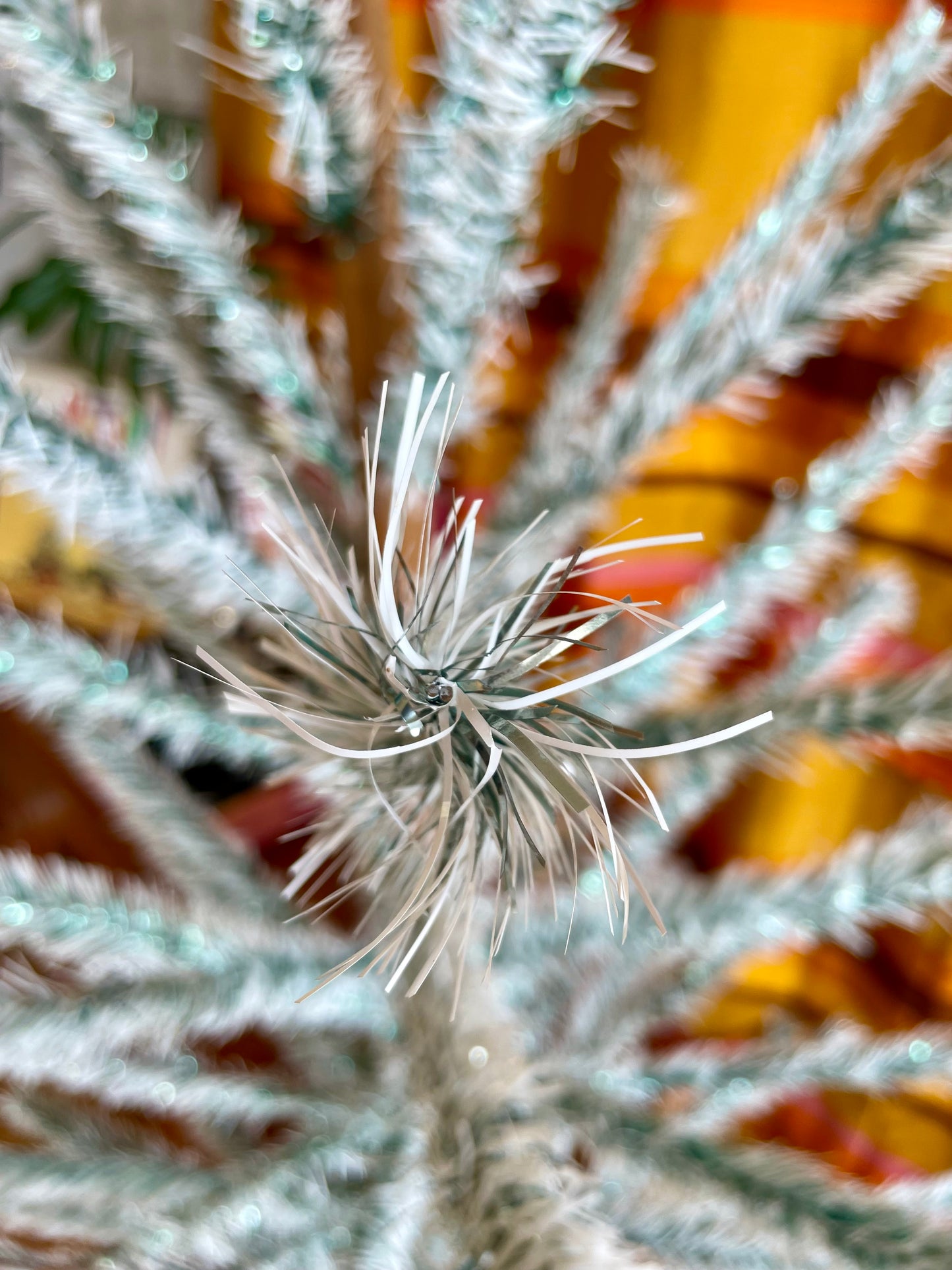 Merry & Bright - Sparkly green and silver vintage Christmas tree - 5 foot midcentury modern aluminum Xmas tree