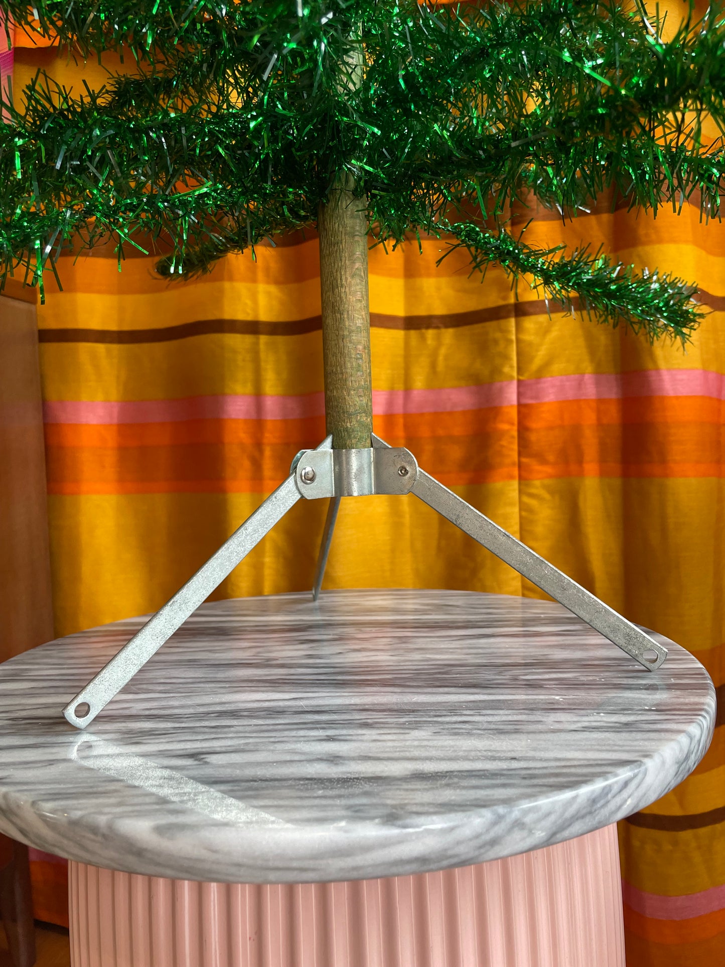 Evergreen tree - Sparkly green vintage Christmas tree - 4 foot midcentury modern aluminum Xmas tree