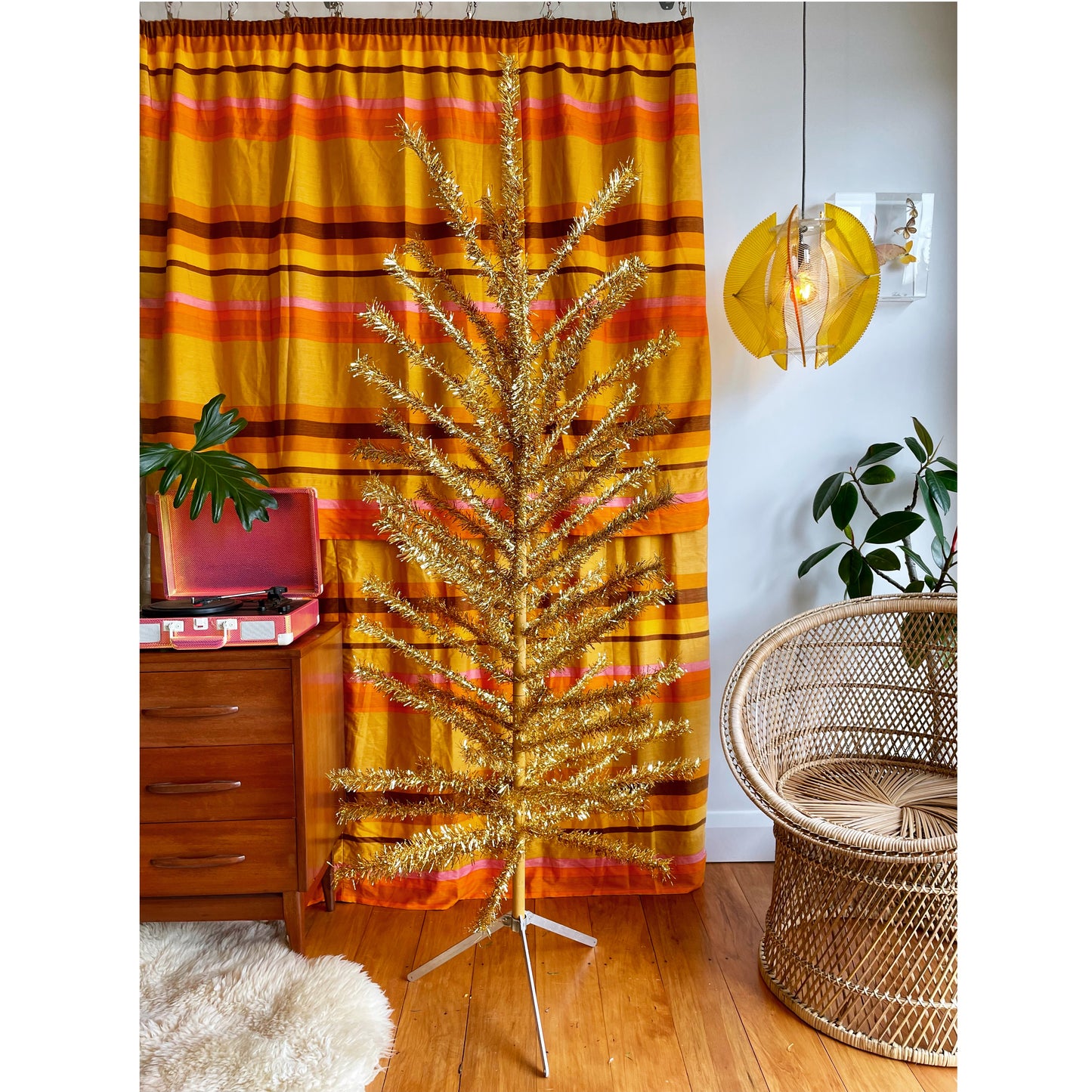 Rare 6’ Gold midcentury modern Christmas Tree - golden stainless tinsel Xmas tree