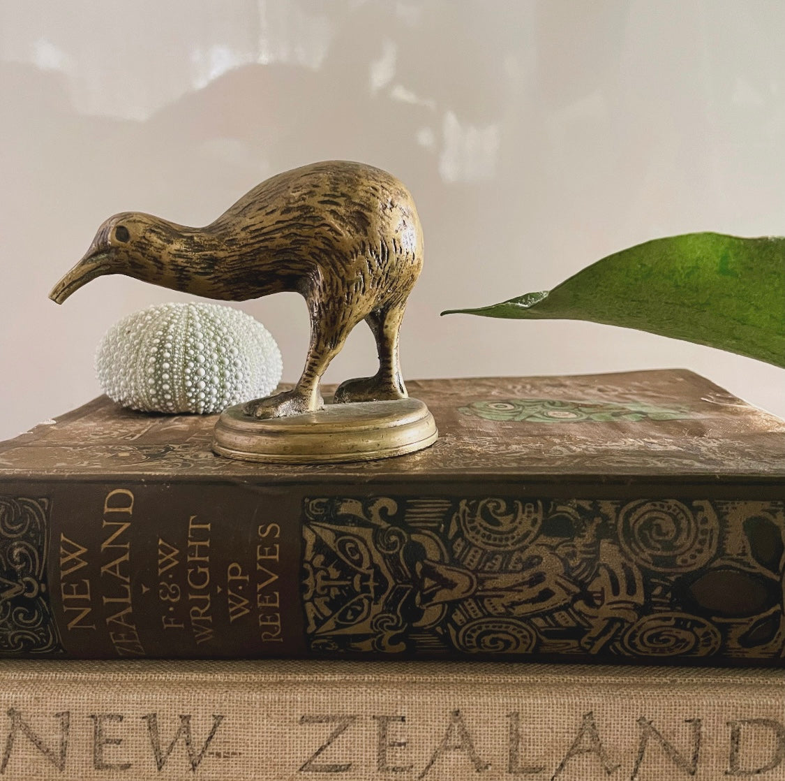 Vintage brass kiwi bird - New Zealand kiwi metal figurine / paperweight statue