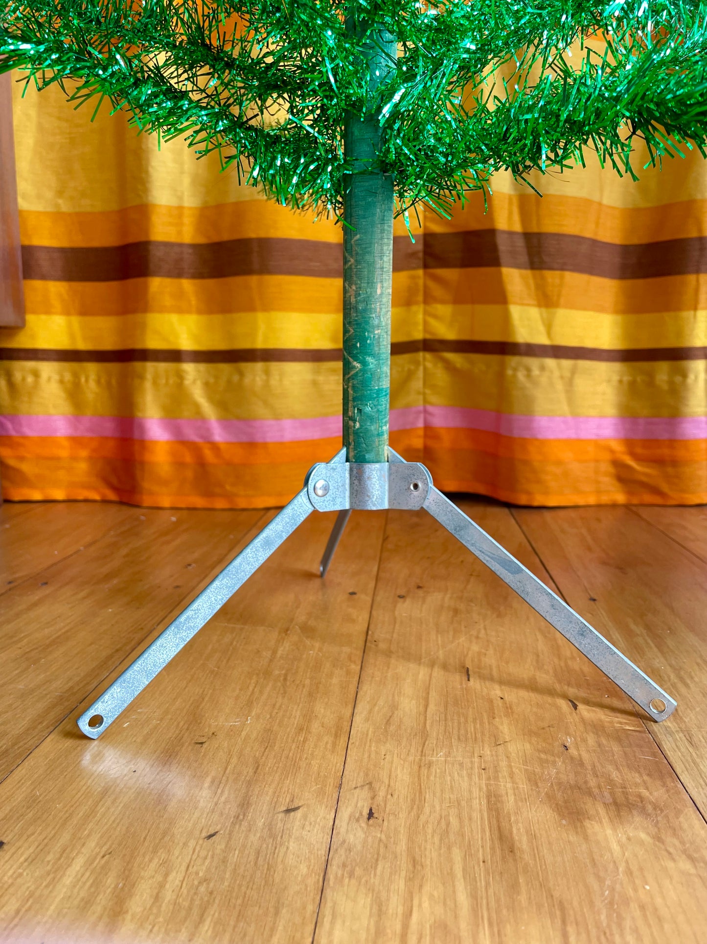 Candy Apple - 6 foot Shiny green vintage Christmas tree - midcentury modern aluminum Xmas tree