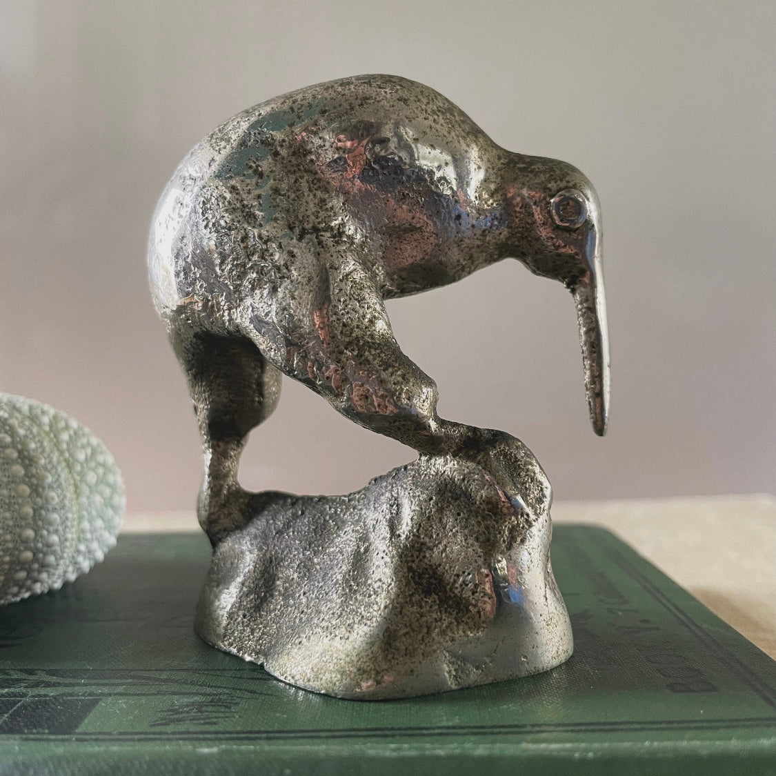Vintage metal kiwi bird - New Zealand kiwi figurine / paperweight statue