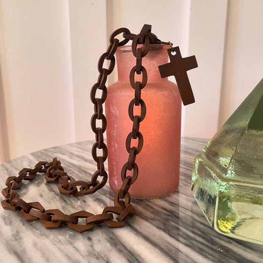 Vintage 1940s chunky chain link necklace with cross pendant - plastic rosary crucifix