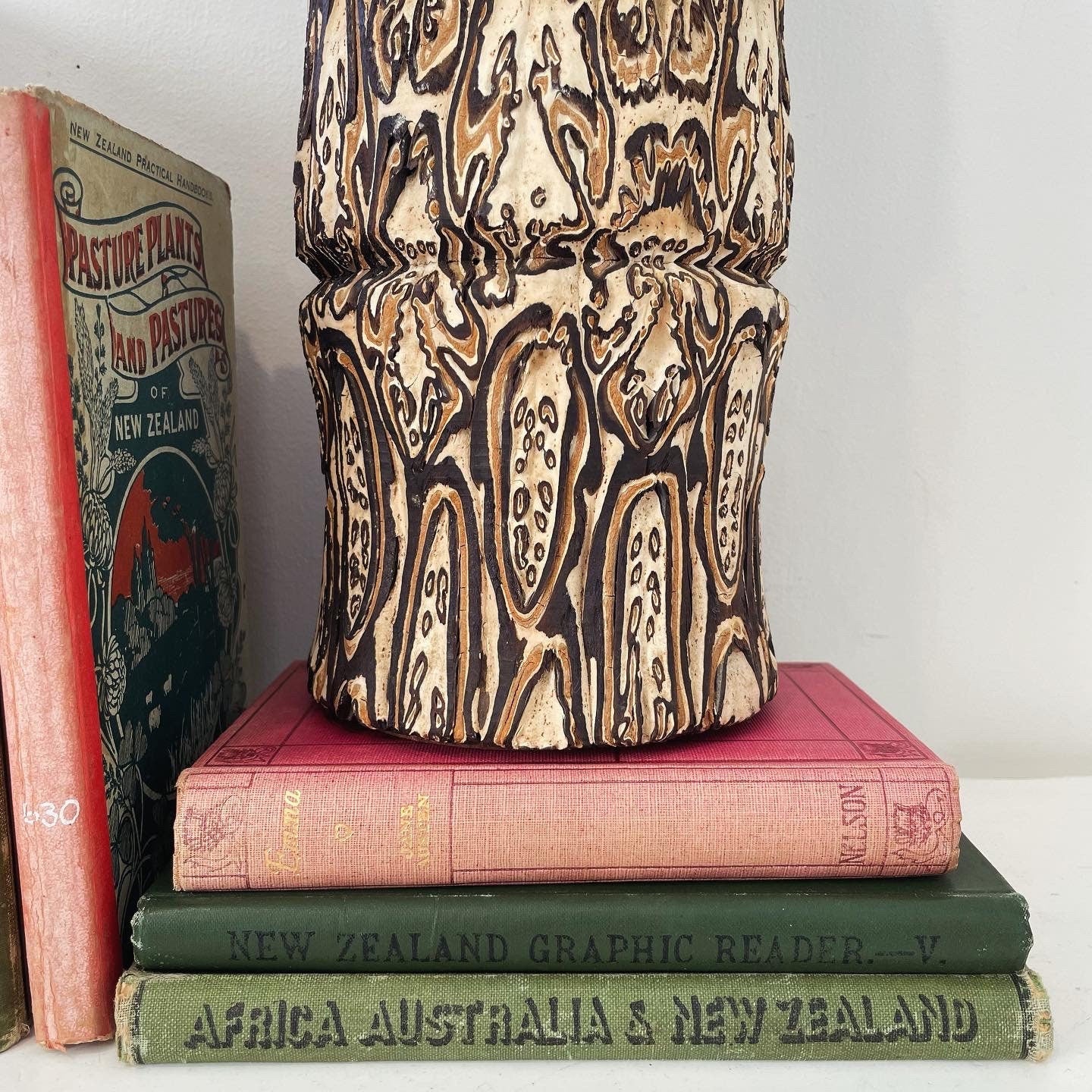 Midcentury modern carved wooden vase - New Zealand Ponga craft vase