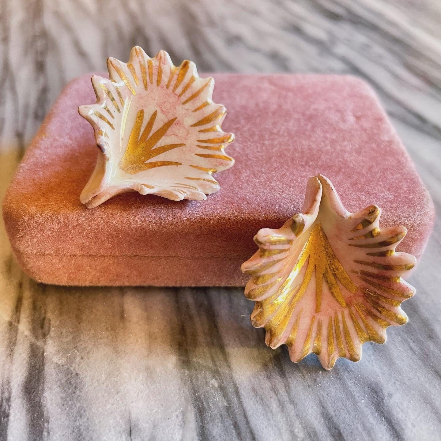 Sea Blossom - vintage ceramic earrings in blush pink & gold